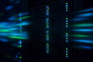 Datacenter med moderna serverrack och optimerad TCP BBR-nätverksprestanda